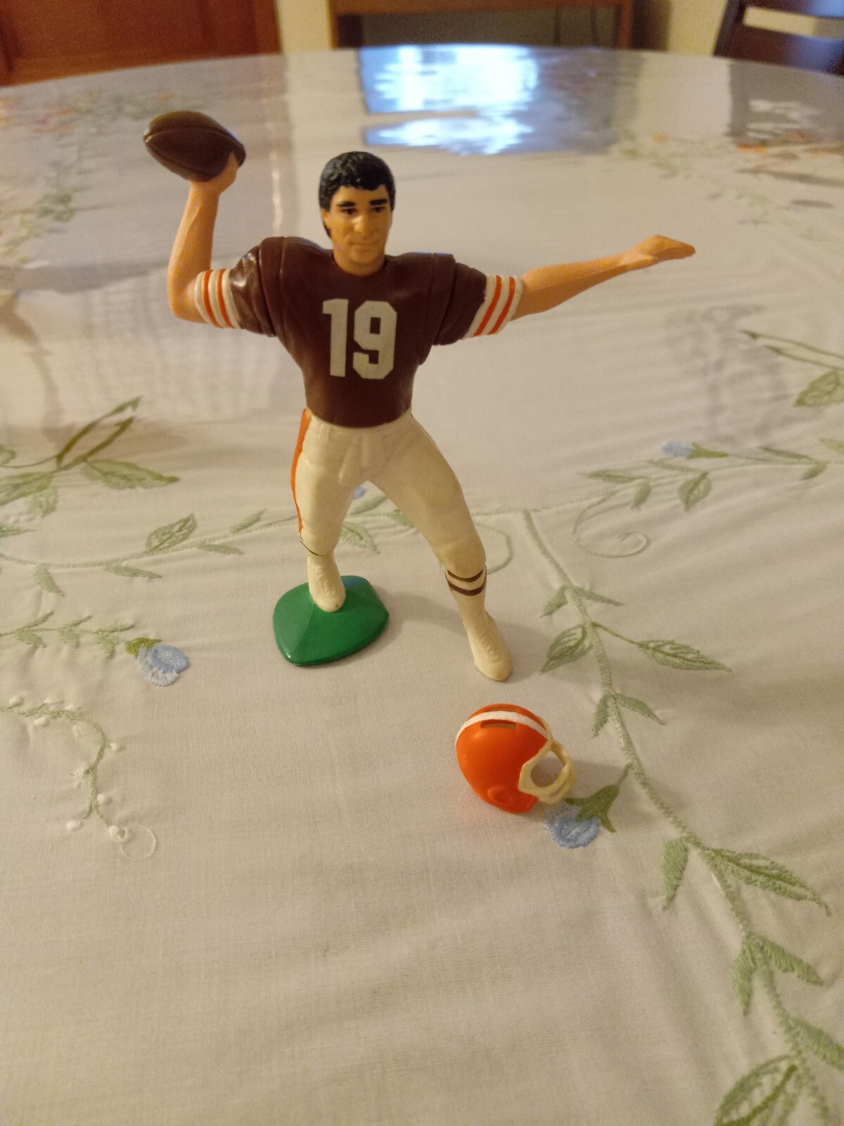1988 Bernie Kosar Starting Lineup Figure and Card Super Nice Loose See Pics