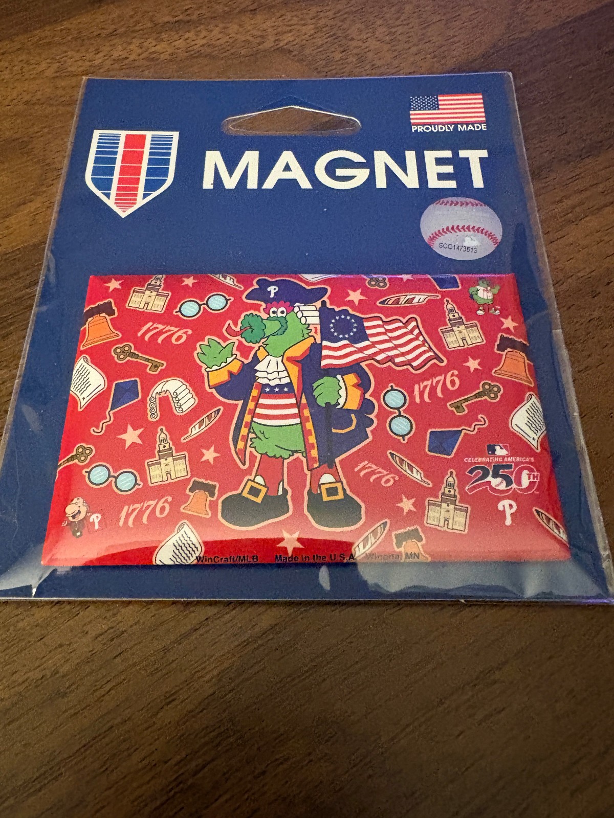Phillie Phanatic 250th America Celebration Colonial Commemorative Magnet !