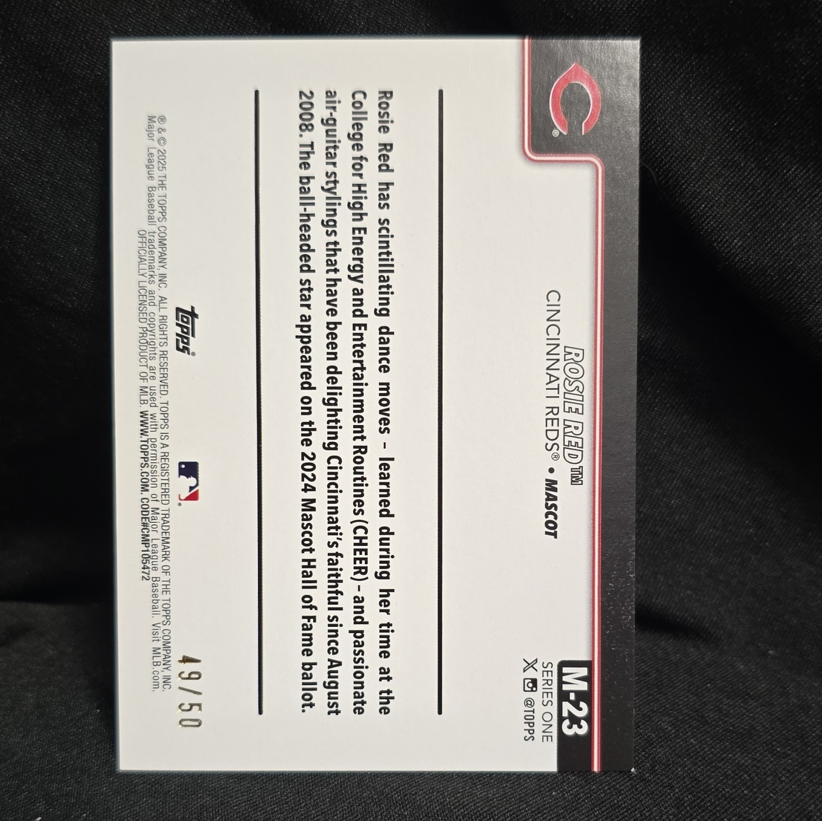 Topps 2025 Series 1 Mascots Rosie Red Cincinnati Reds Gold /50 #M-23