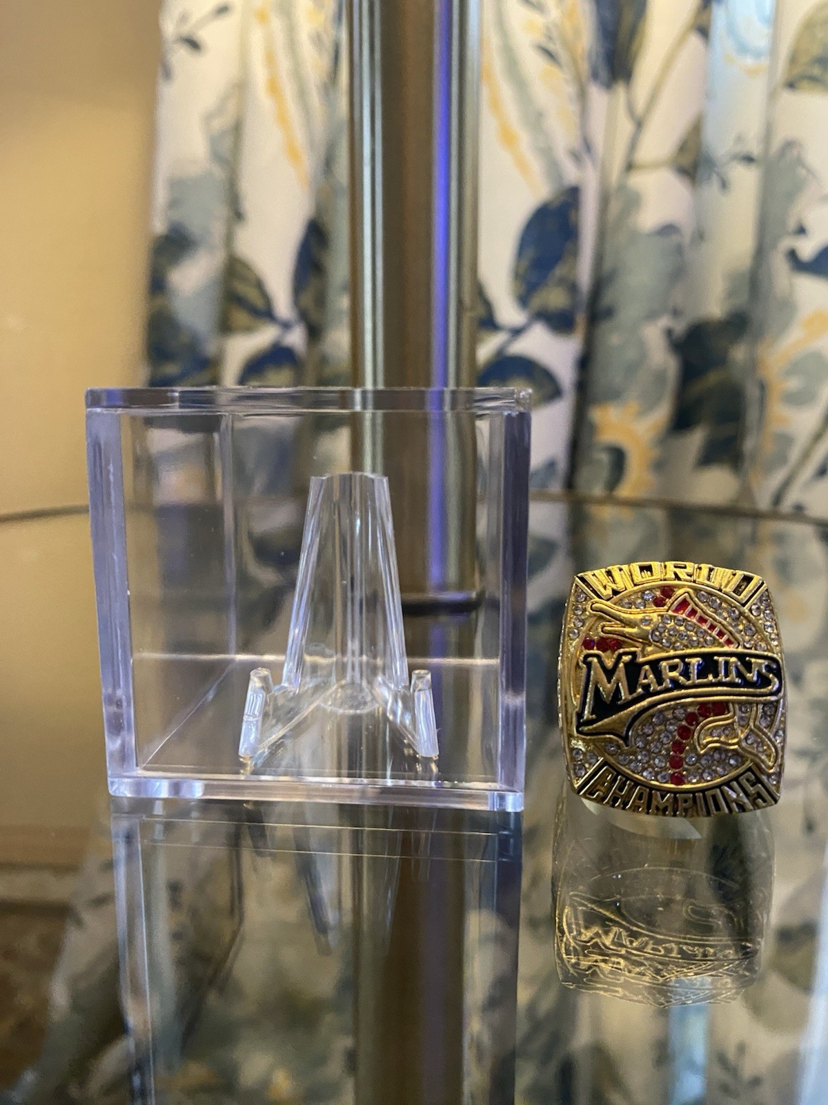 2003 Florida Marlins World Series Ring w/Showcase Cube Beckett USA SHIP