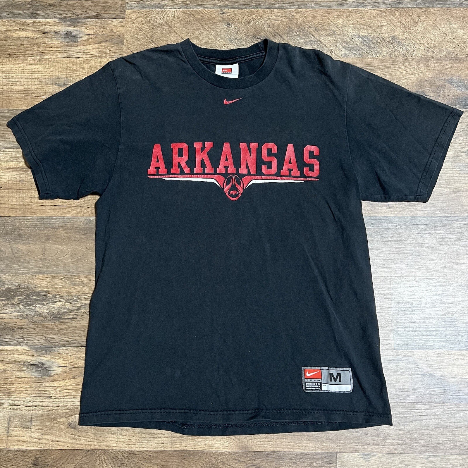 VTG NIKE Arkansas Razorbacks Football T Shirt Mens M Medium Double Sided Swoosh