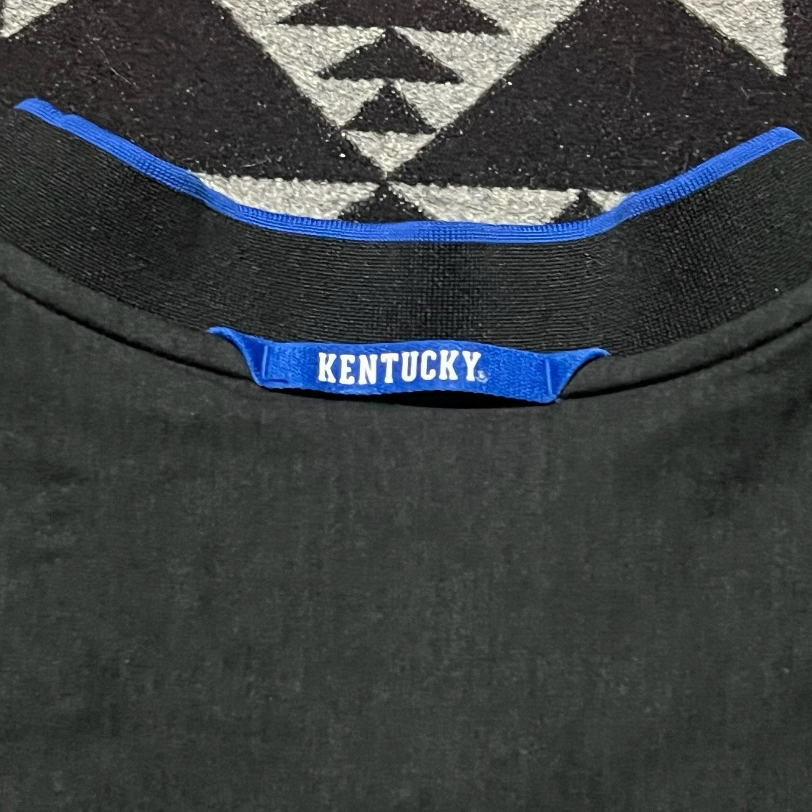 Kentucky Wildcats Sweater Mens Large 1/4 Zip Nike NCAA Basketball Dri Fit R1
