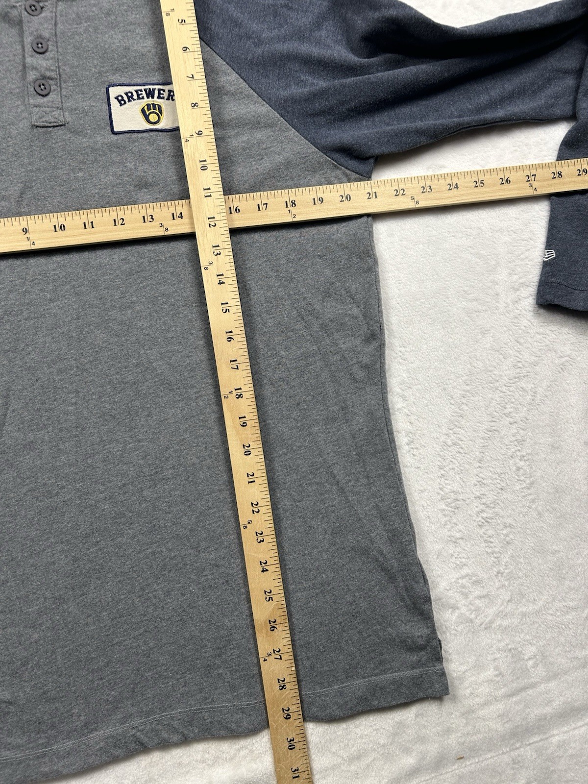 Milwaukee Brewers Mens Large Henley Hooded LS T-Shirt New Era Baseball MLB