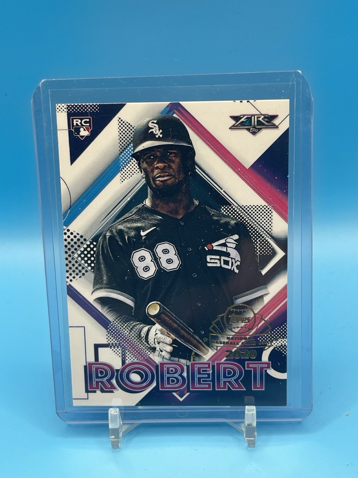 2020 Topps Chrome – Topps Fire Preview Luis Robert #FP-4 (RC)
