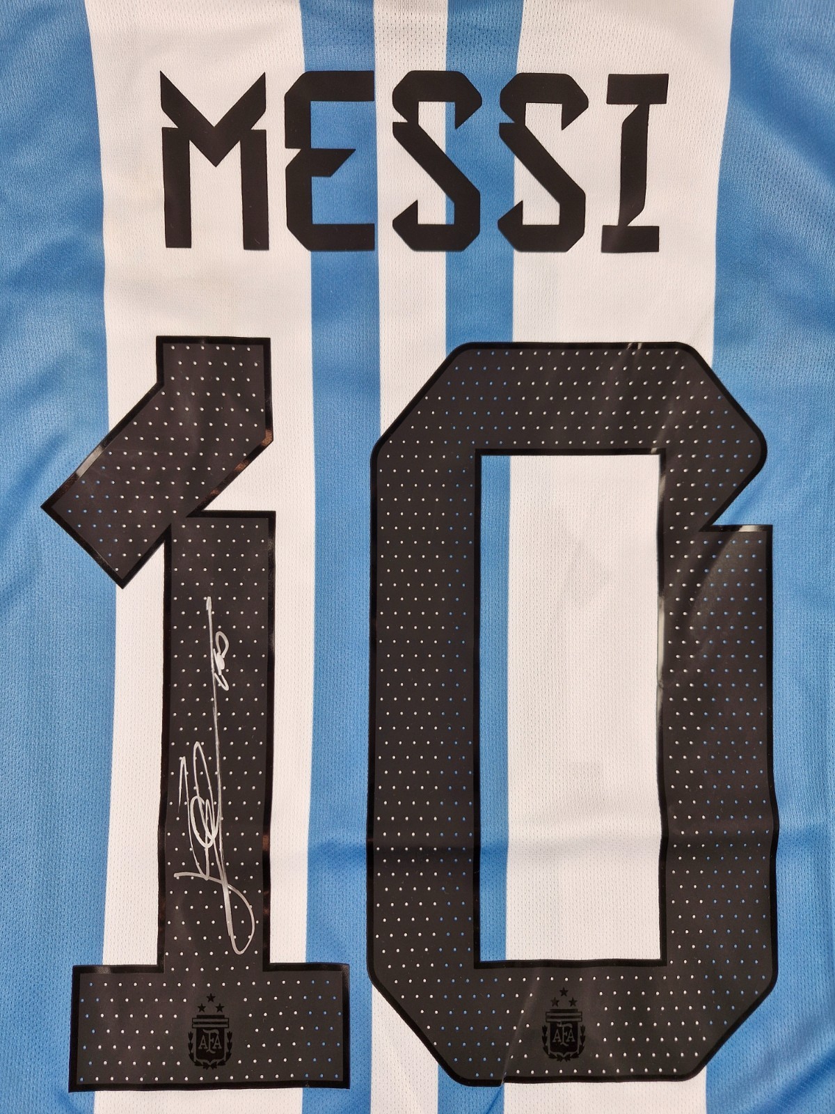 Lionel Messi Argentina Qatar FIFA 2022 hand-signed +COA Free shipping worldwide