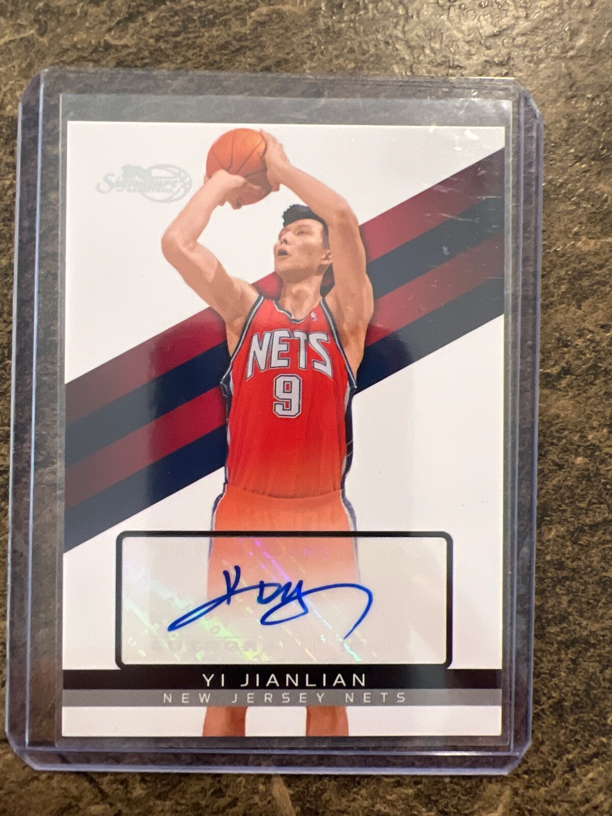 2008-09 Topps Signature – Yi Jianlian #TSA-YJ Autographs /6225 (AU)