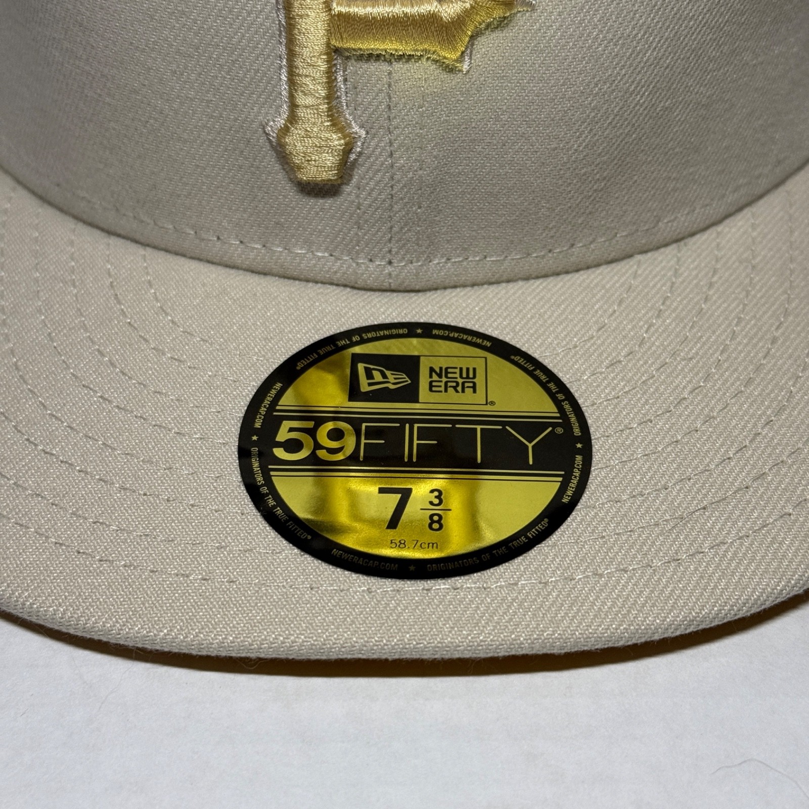 New Era 59Fifty Fitted Hat Cap Pittsburgh Pirates Men’s 7 3/8 – Stone/Yellow
