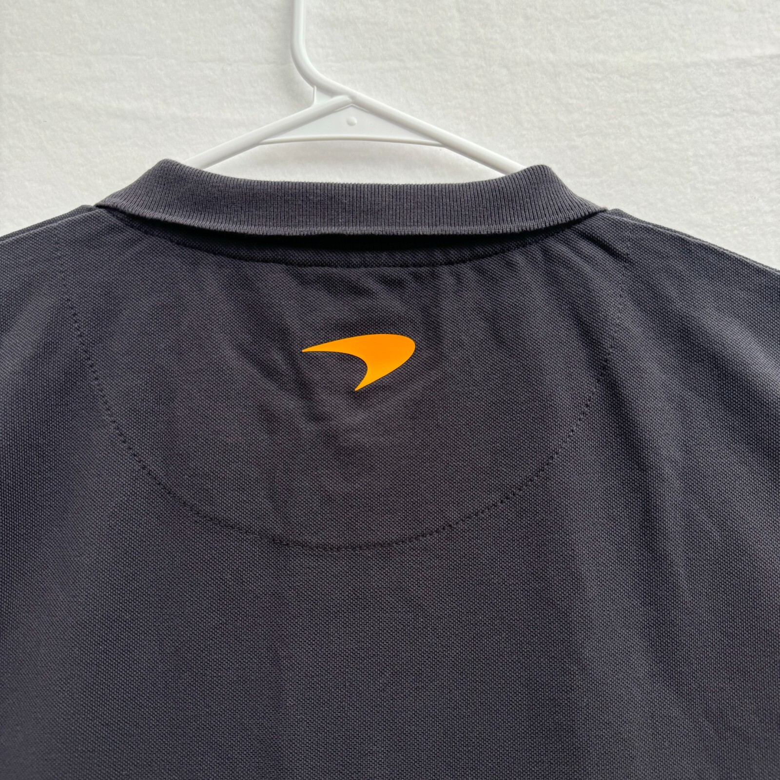 F1 McLaren Formula 1 Team Medallia Men’s Large Polo Shirt Orange/Gray