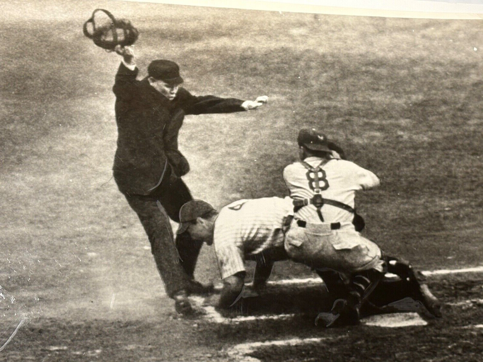 1936 Lou Gehrig, World Series Wire Photo, Safe at Home