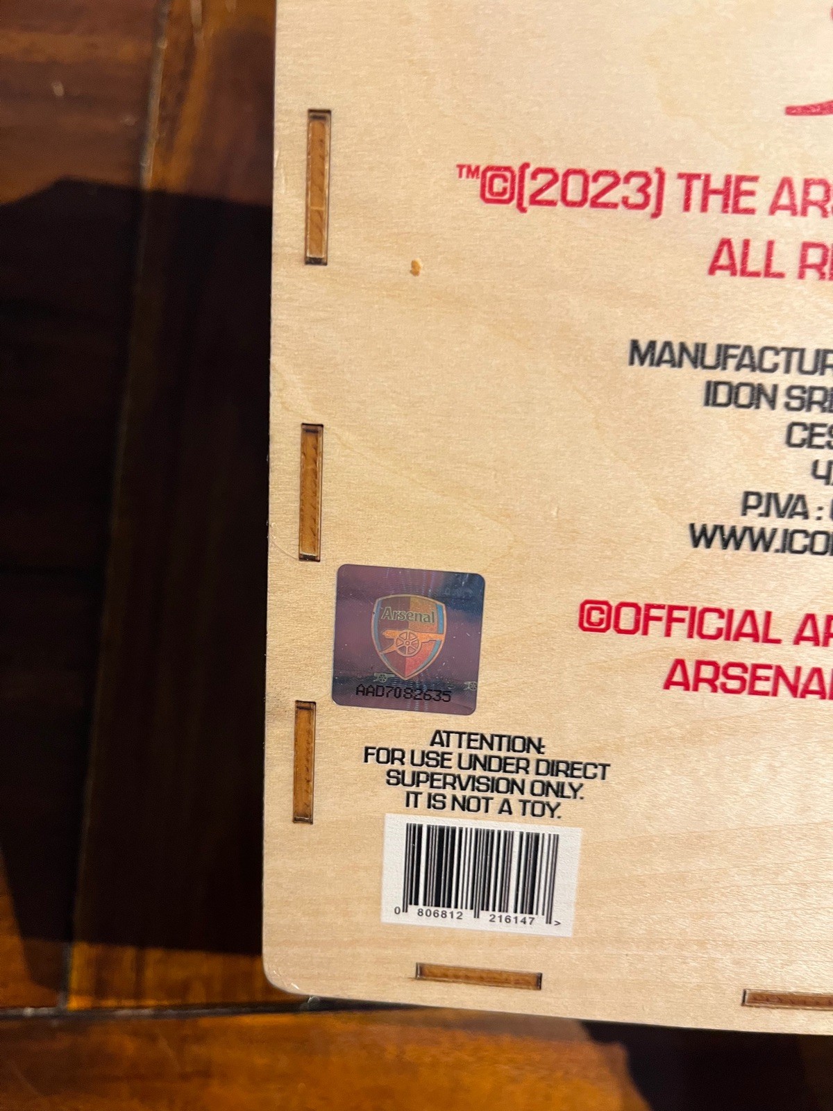 Official ARSENAL Football Club LARGE Shirt Wooden Puzzle – New & Sealed 500 pcs