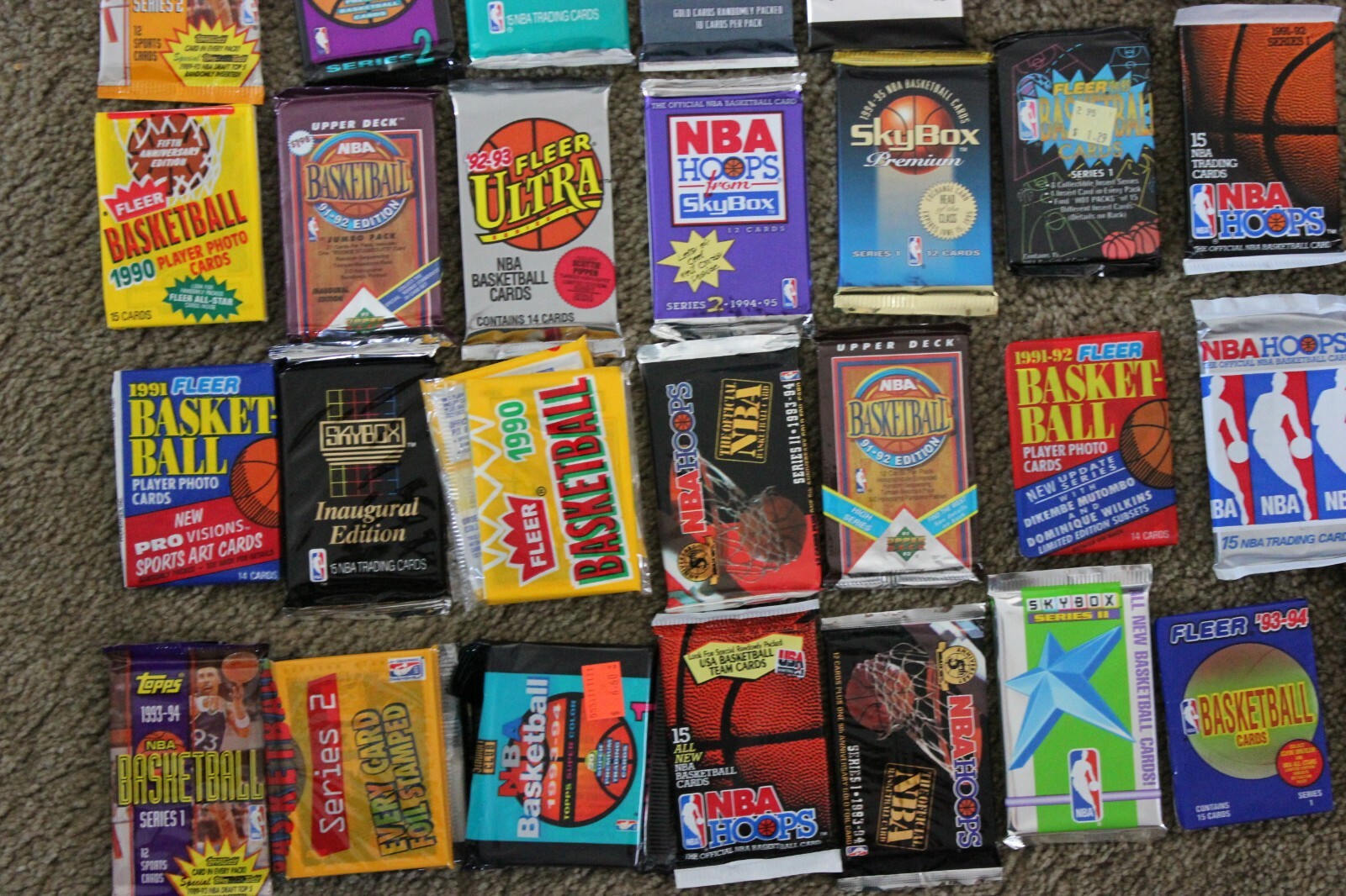 ESTATE SALE – Lot of Old Vintage BASKETBALL Cards in Unopened Packs