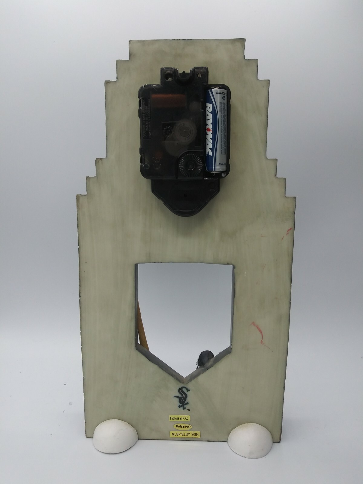 White Sox clock.. One Hand Is Off As Shown In The Photo (4B)