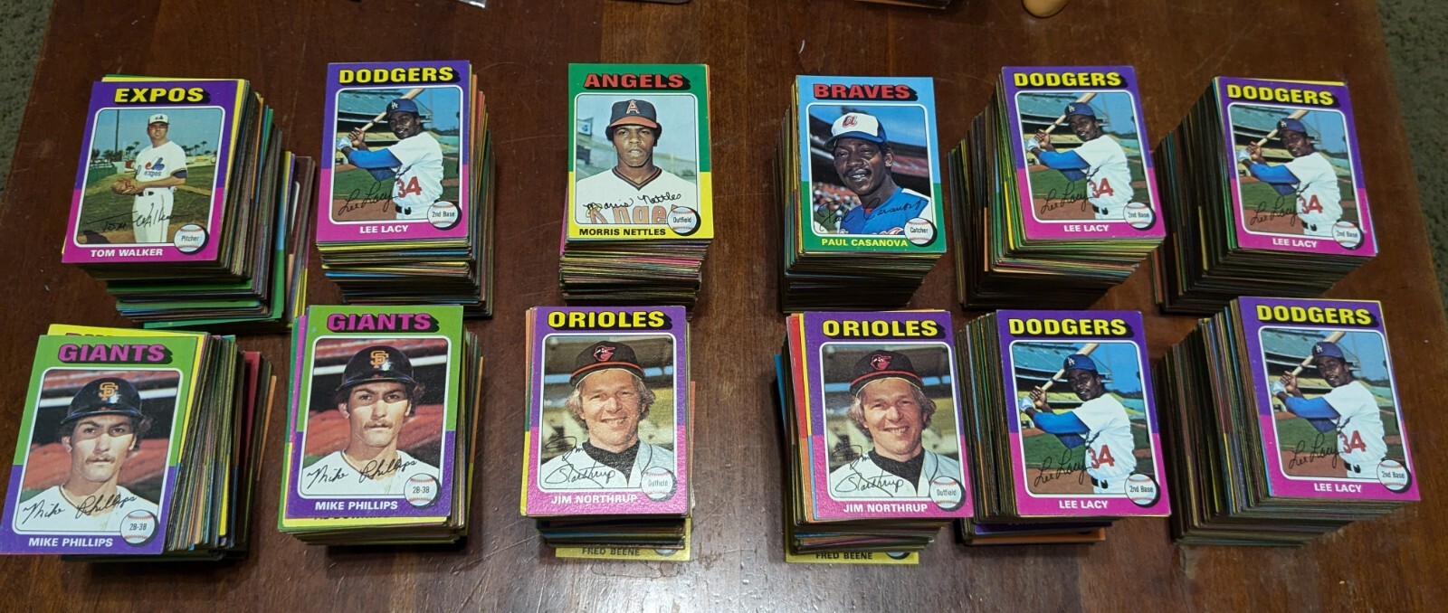 200 assorted 1975 Topps Baseball Cards VG To EX-MT Some Duplicates (Read)