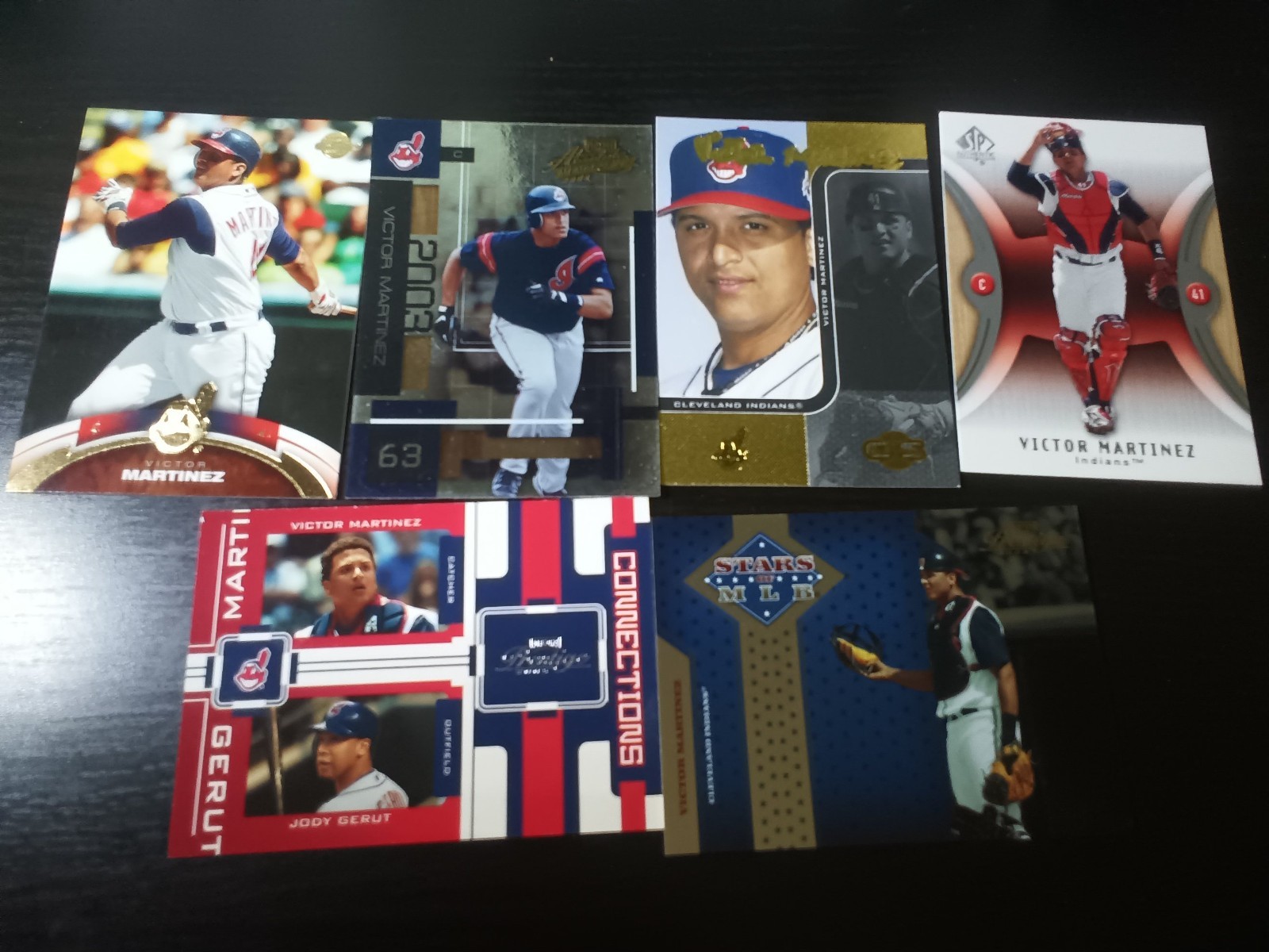 2005 Prestige Stars of the MLB Victor Martinez /100 + 5 base cards 6 in lot