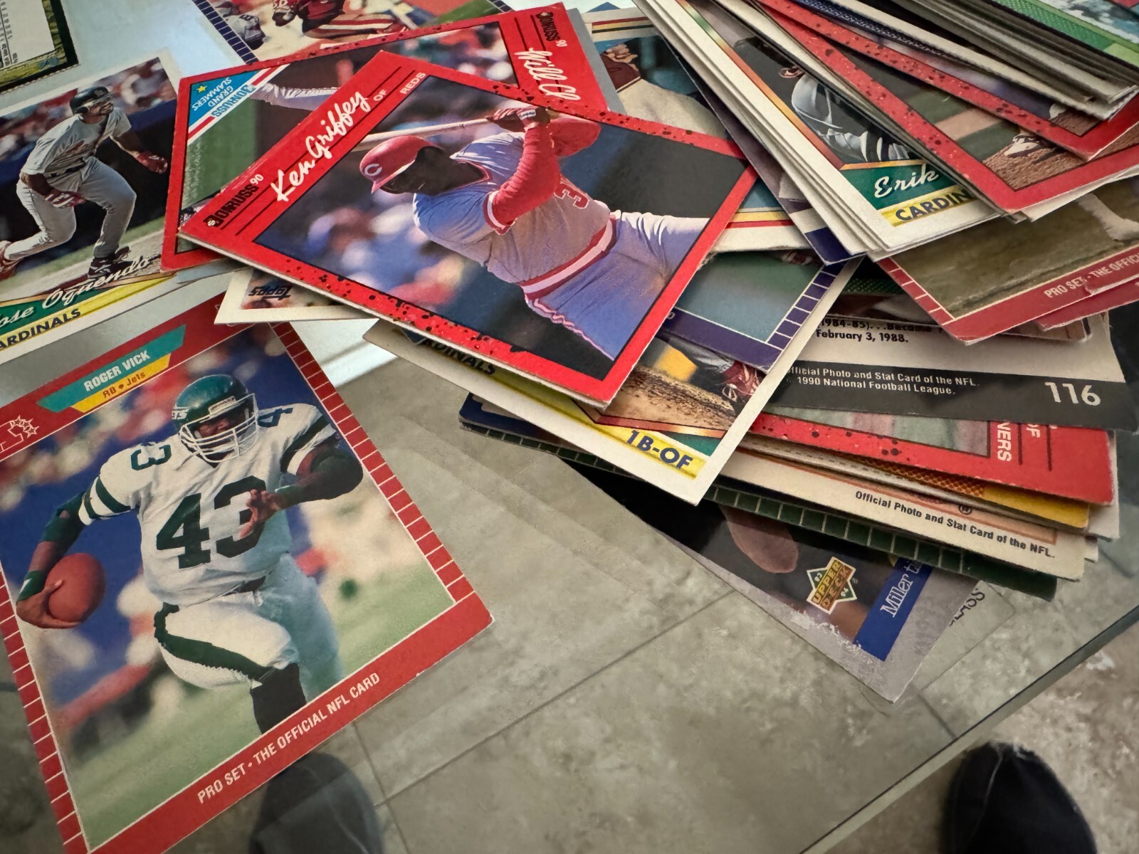 🐣 EasterSale lot of loose training cards, baseball football basketball various