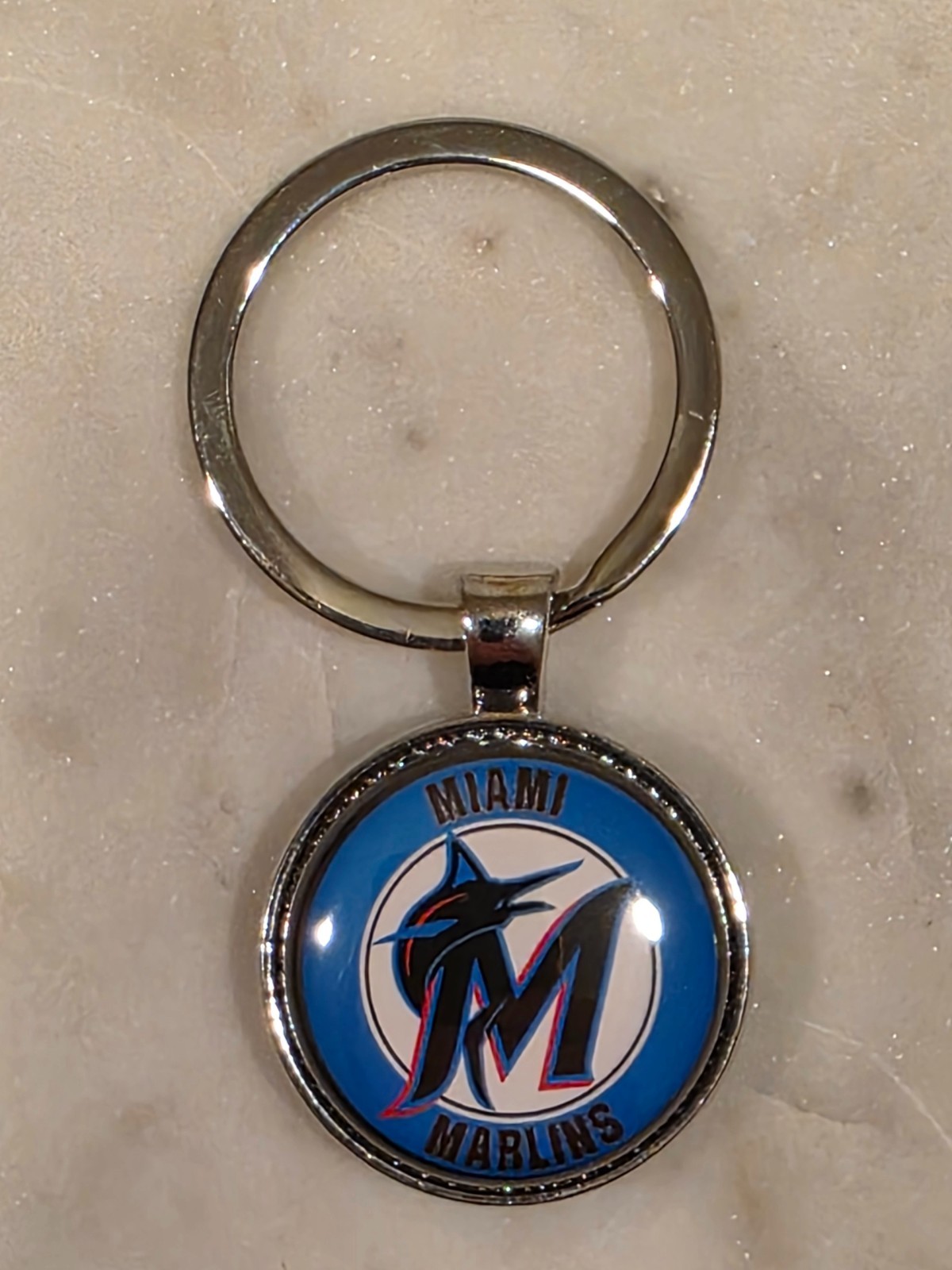 MLB Keychains 2 Sided Pendants (AL & NL East)
