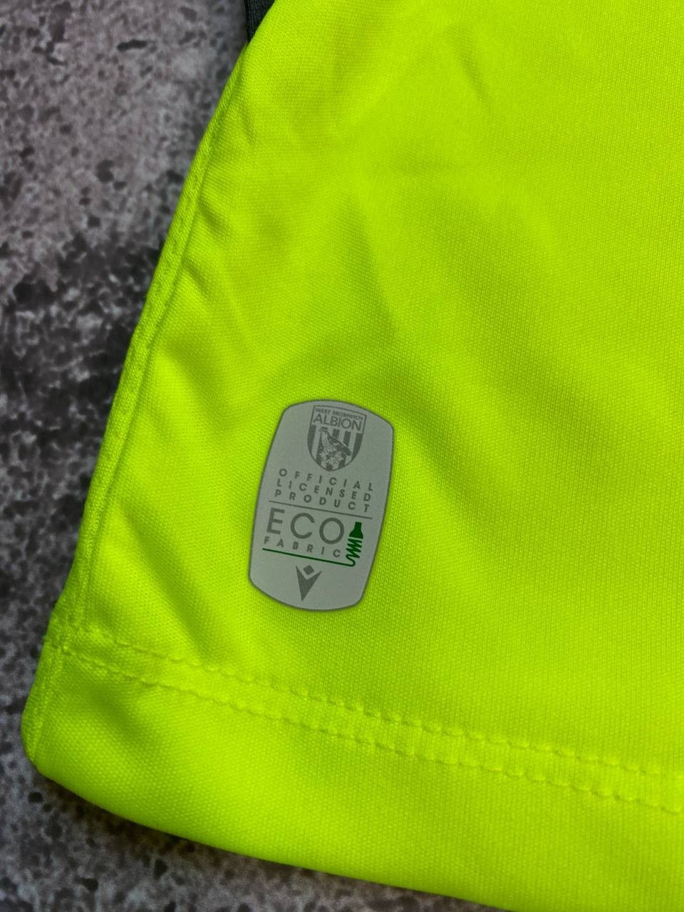 West Bromwich Albion 2024/25 Goalkeeper Shirt Macron WBA Lime Green Jersey XL