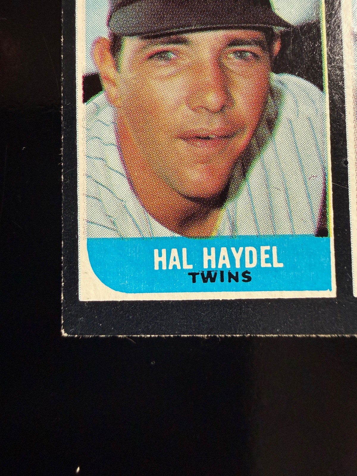 1971 Topps #692 Al Rookie Pitchers EX/EXMT MISCUT (ANGLE CUT)
