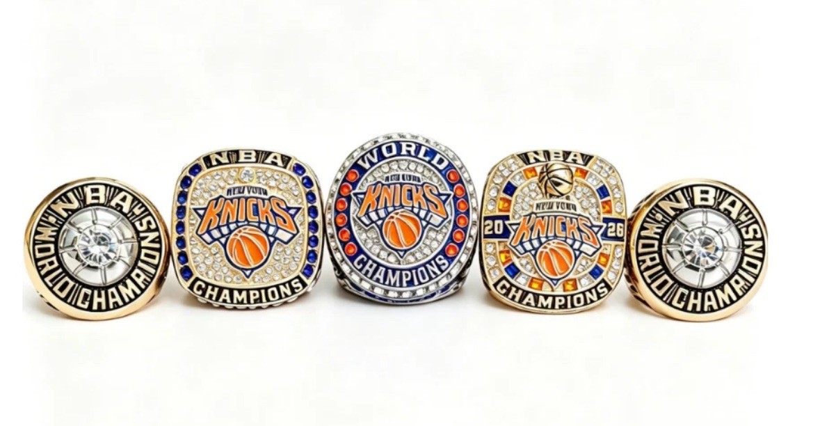 5 PCS New York Knicks NBA Championship Ring Complete Set with Wooden Display Box