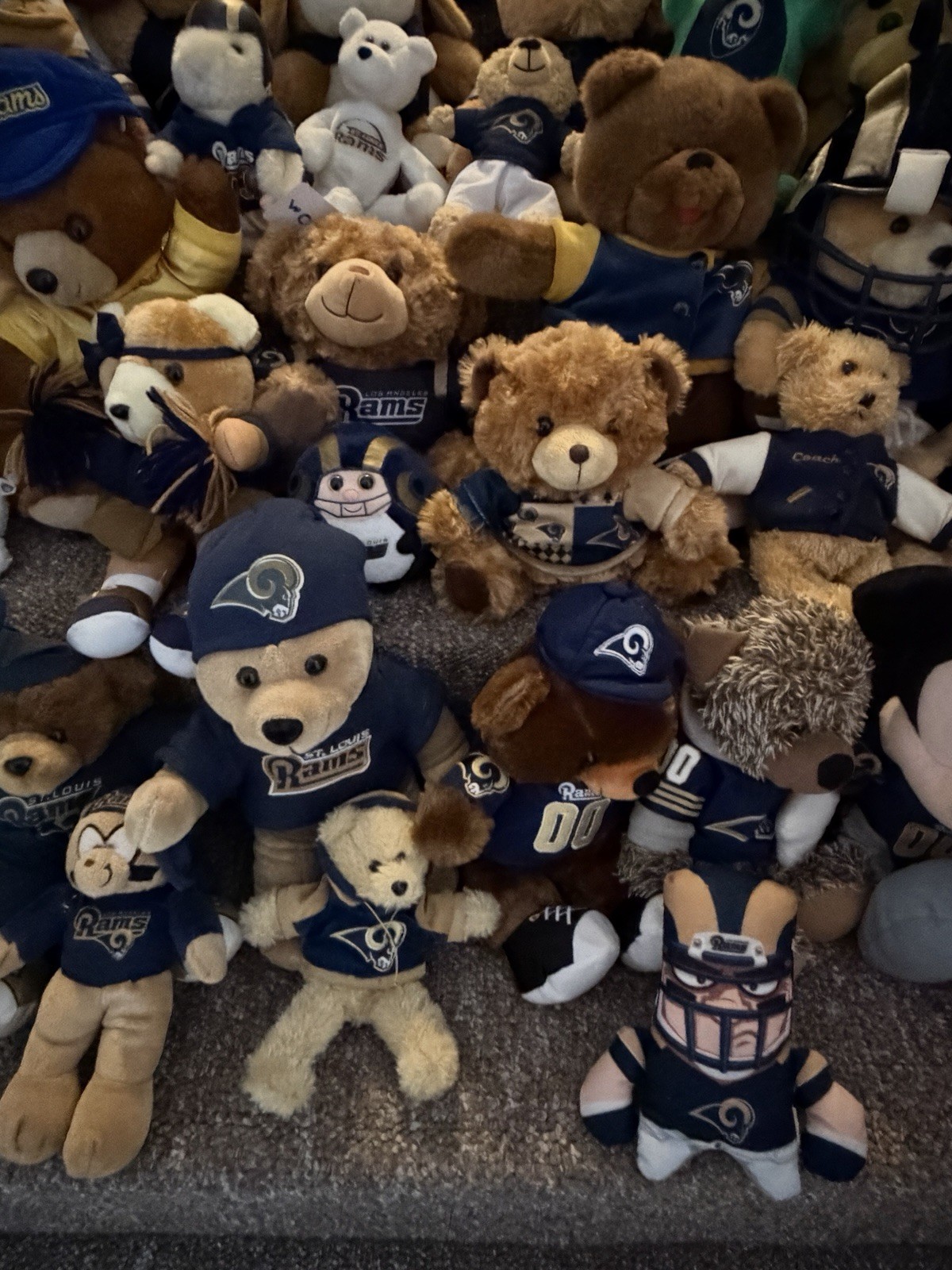 HUGE NFL LA ST LOUIS RAMS 42 PC MASCOT PLUSH LOT LICENSED VINTAGE MERCH PLAYERS