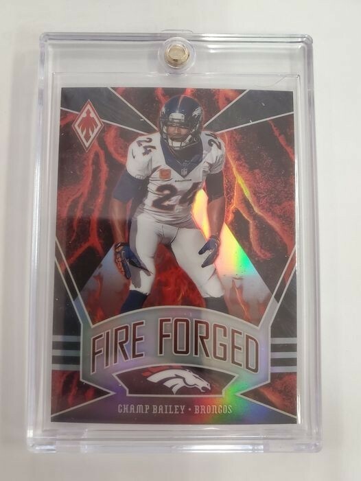 Pro-Mold 75pt Sleeved Card Size Magnetic Trading Card Holder Fits Card In Sleeve