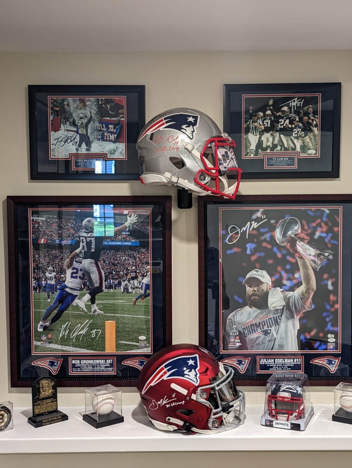 Football FULL SIZE helmet wall hanger.  3d printed PLA+, display holder, mount