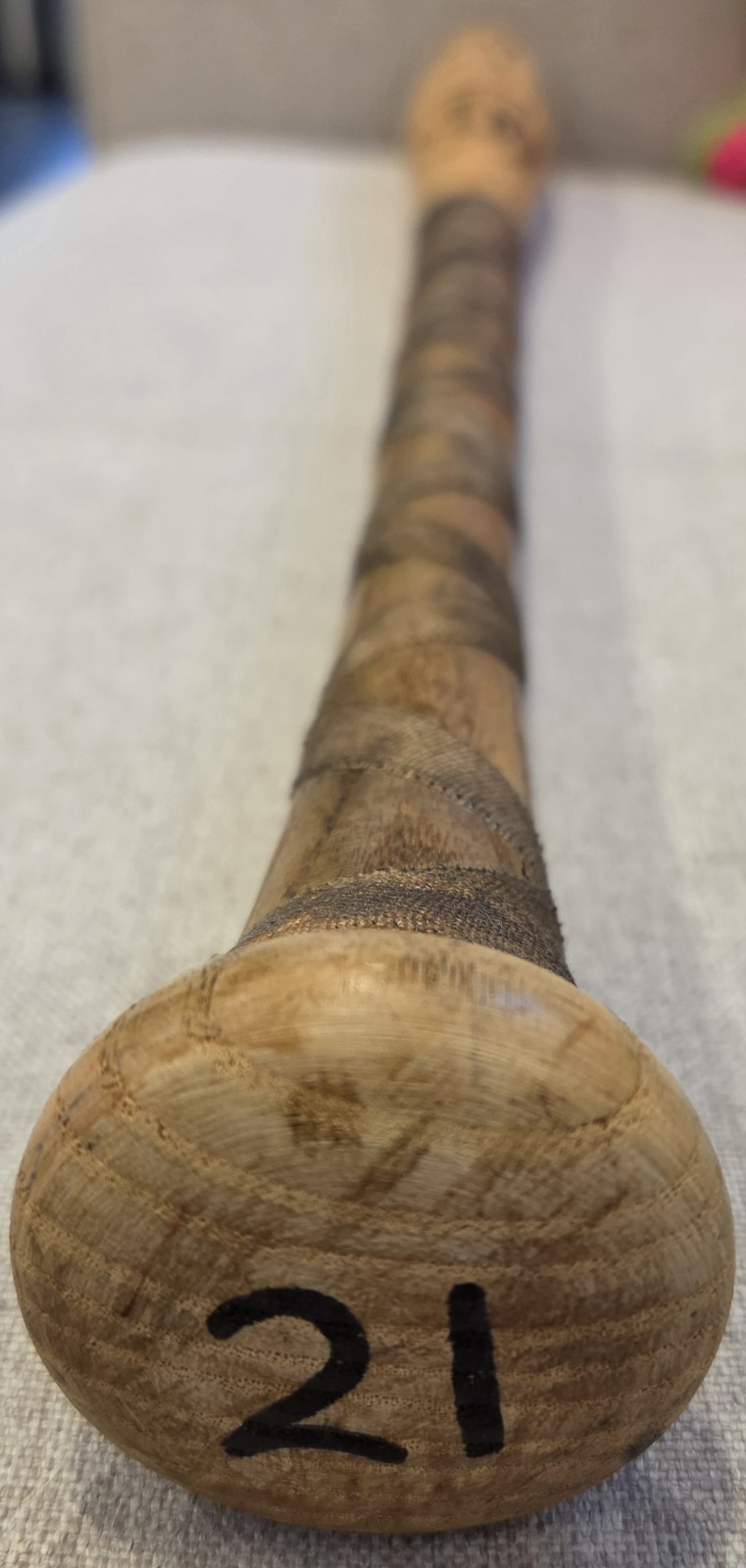 1999 Paul O’neill Signed Auto Game Used GU Uncracked LVS Bat PSA LOA Yankees
