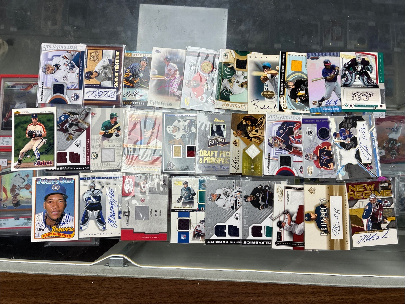 29 Card Multi-Sport Patch/Mem Lot. Years And Brands Vary