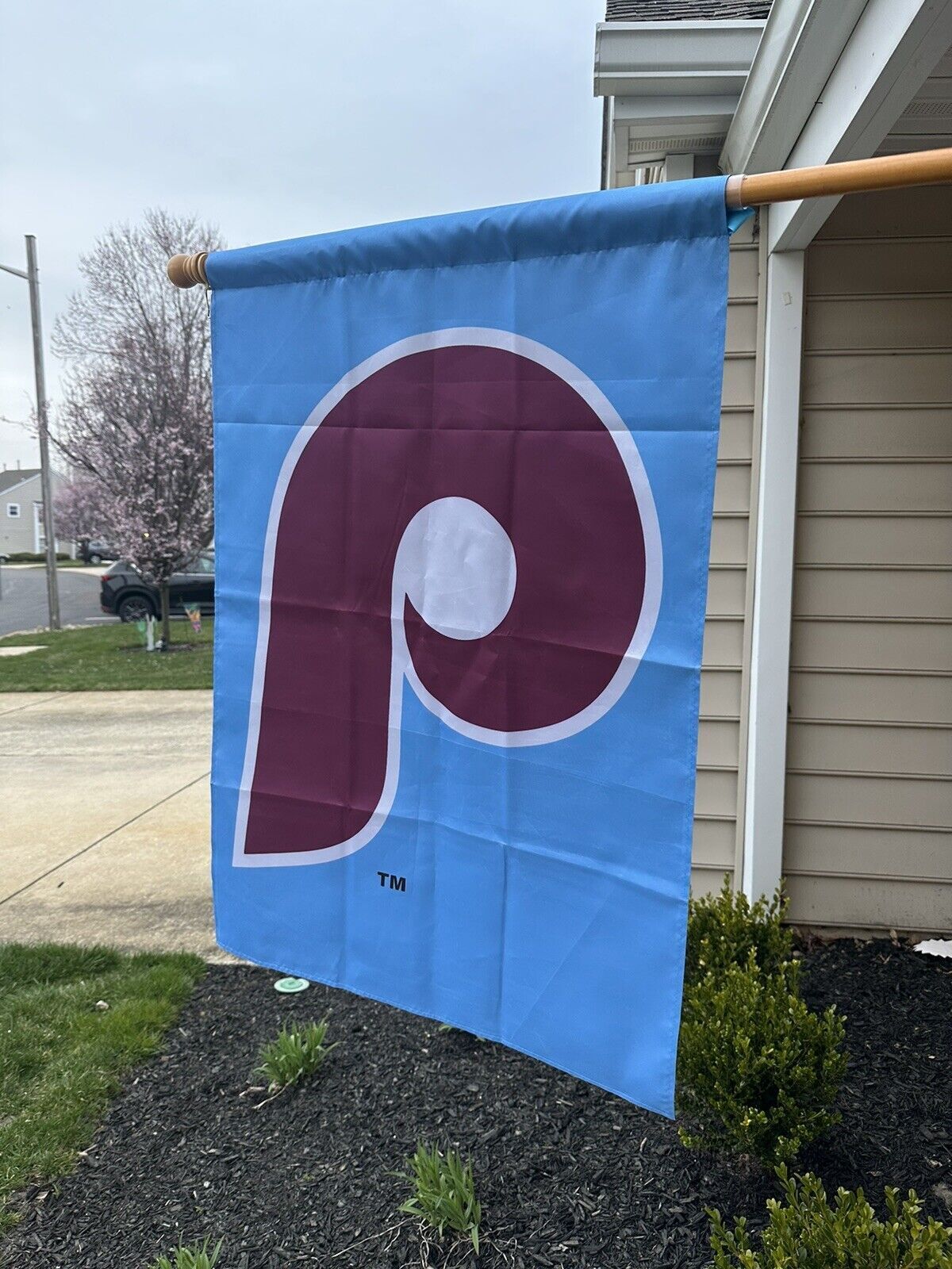 MLB Philadelphia Phillies Retro Style House Flag Banner
