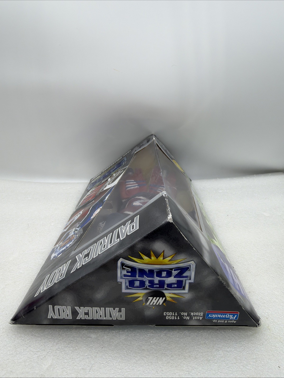 1997 NHL Pro Zone Patrick Roy Colorado Avalanche 12″ Action Figure Collector’s