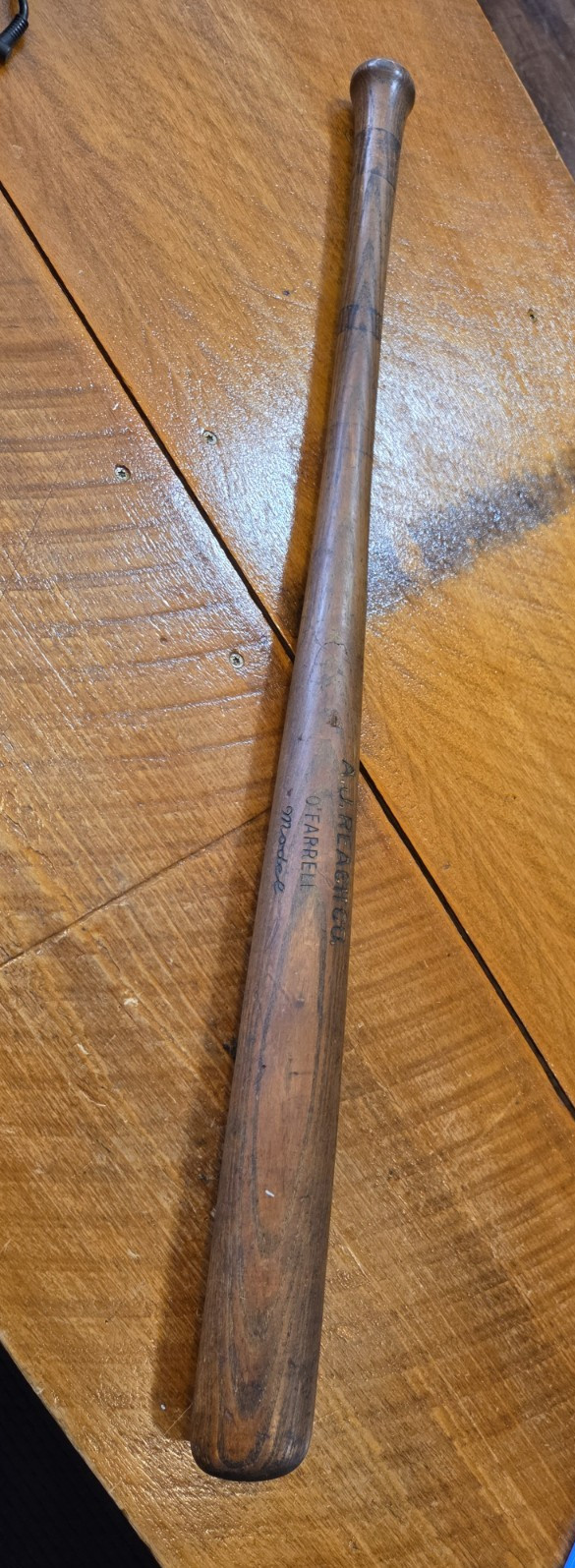 Early A.J. Reach Rare O’Farrell Model Baseball Bat 33 5/8″ long 32.4 Oz