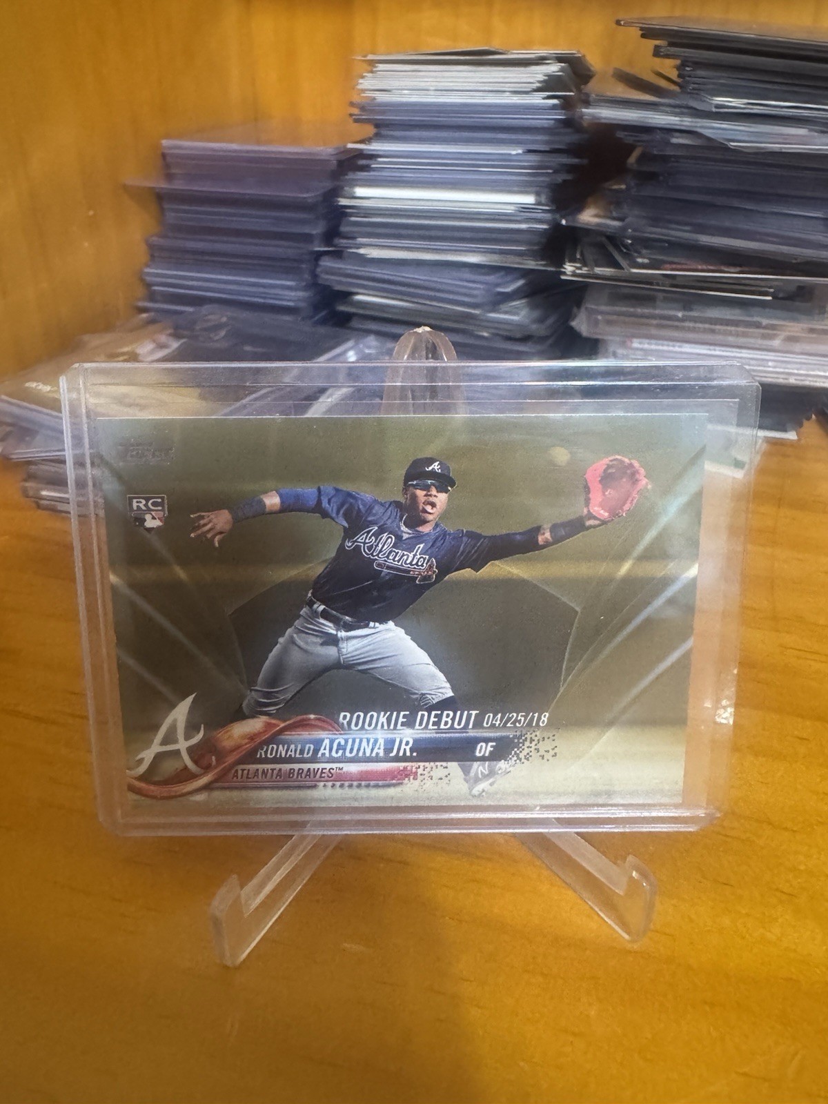 2018 Topps Update Series – Rookie Debut Gold /2018 (RC) Ronald Acuna Jr. #US252