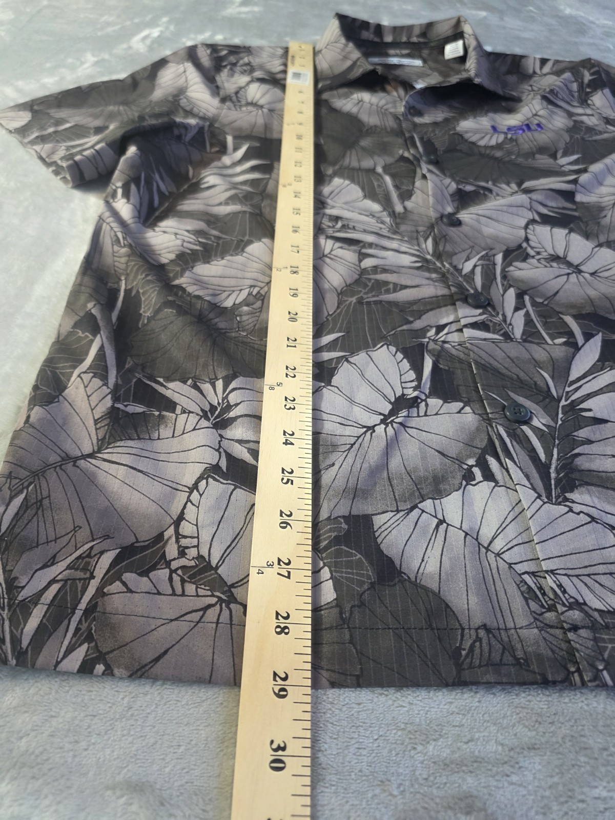 Tommy Bahama Men’s Shirt Medium Gray LSU Hawaiian Camp Button Front Silk