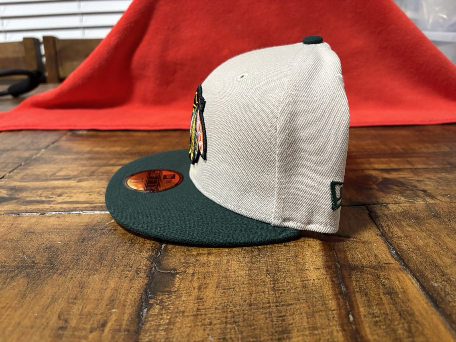 Chicago Blackhawks Chicago Stadium Stone Green New Era Fitted Size 7 7/8 Gray UV