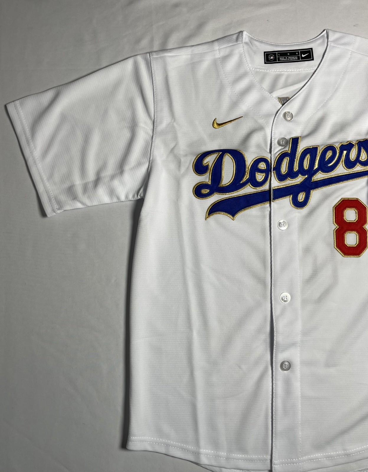 Los Angeles Dodgers Enrique ‘Kike’ Hernandez #8 Woman’s Gold Collection Jersey