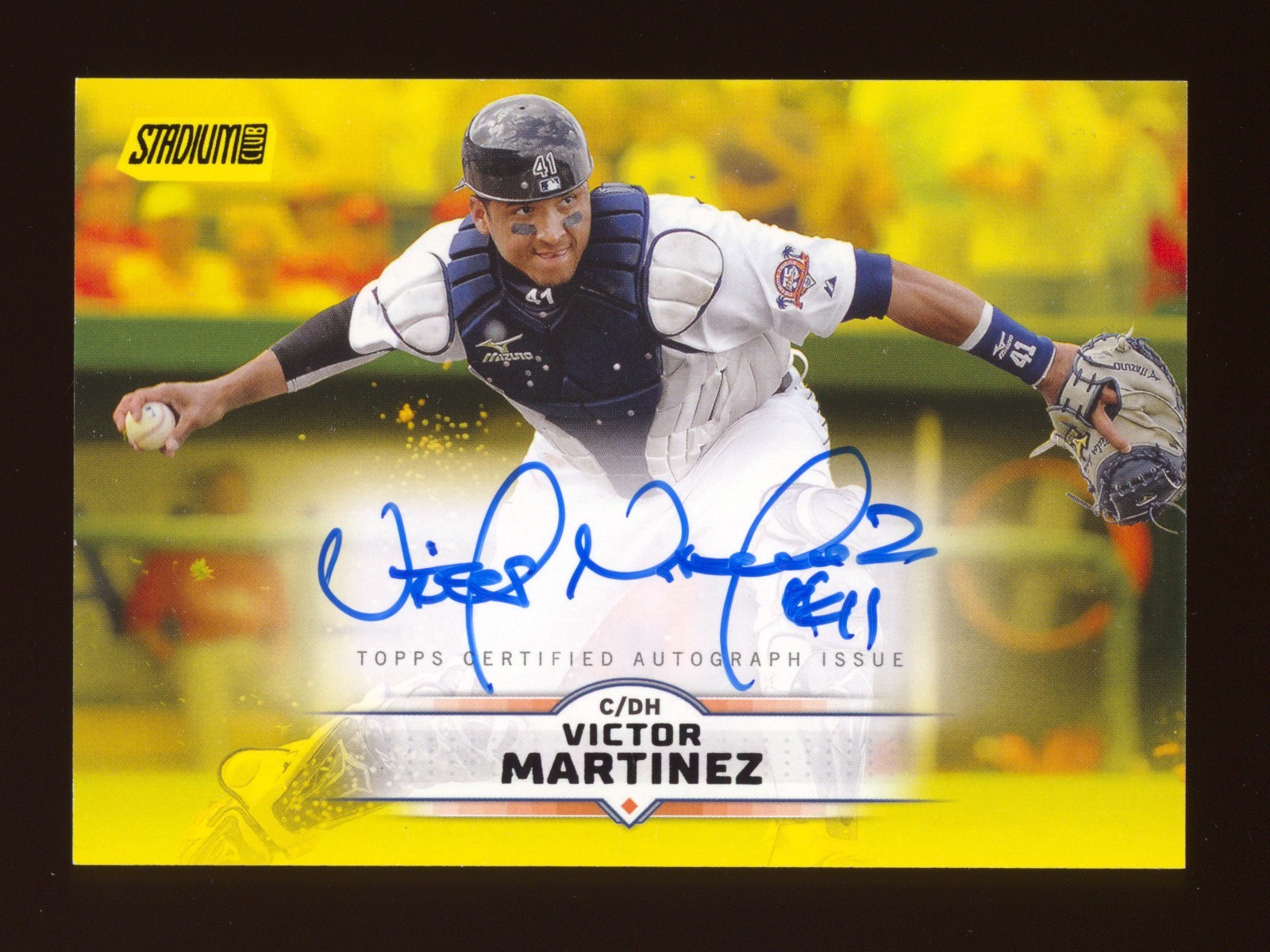 2025 Stadium Club Yellow ON CARD Auto SSP Victor Martinez Detroit Tigers