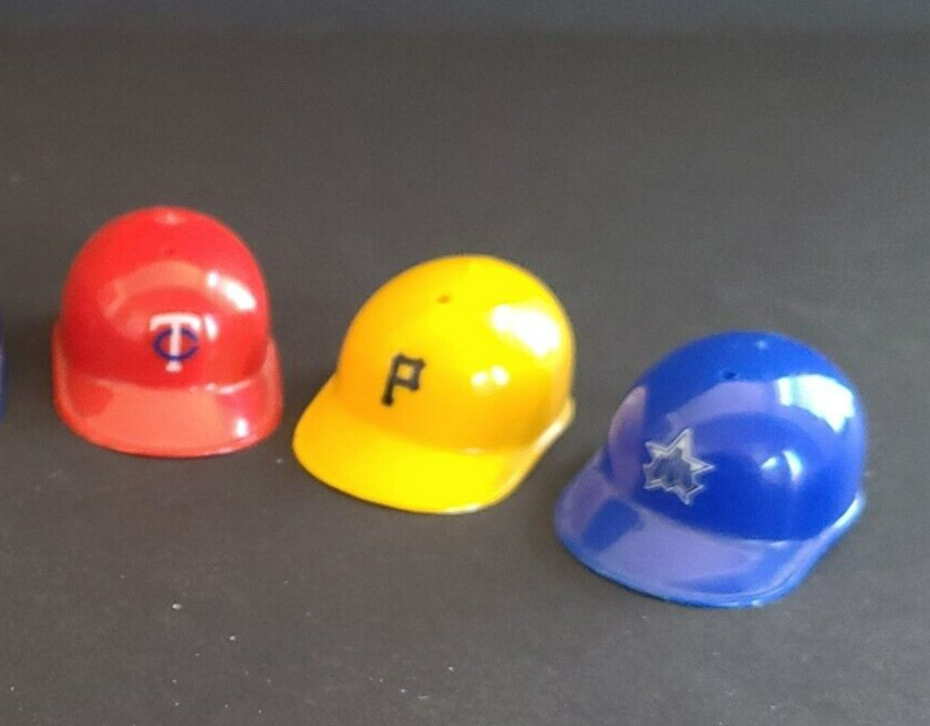 MLB Gumball – Vending Machine Mini Batting Helmet – 2in x 1.25in