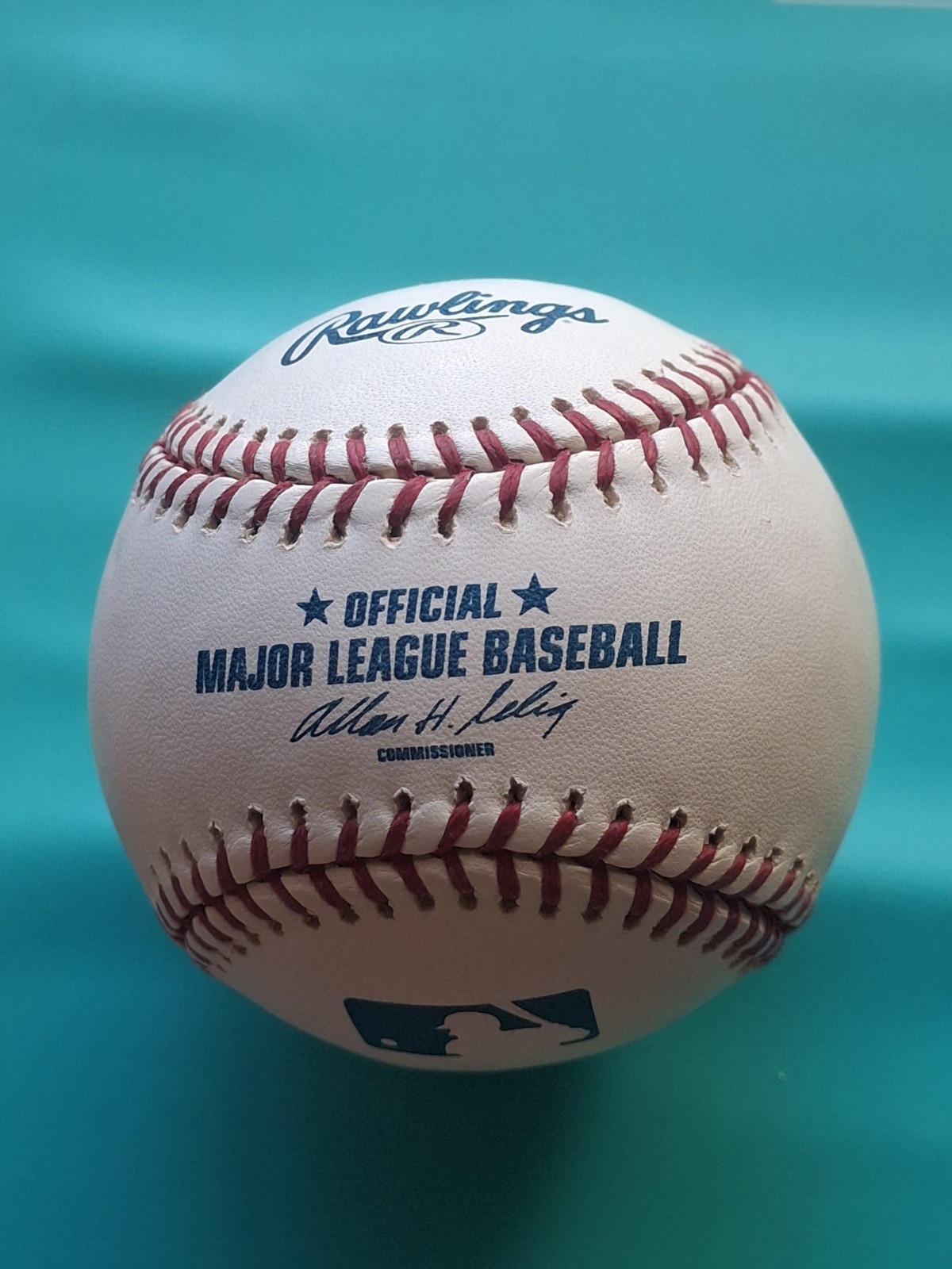 Major League Baseball Unknown Autographed Auto Signed Ball