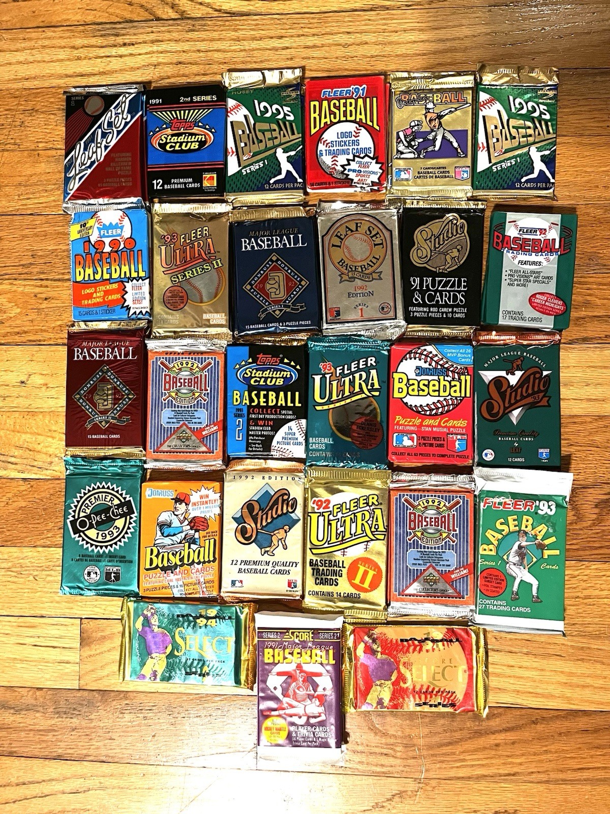 MLB Huge Bulk Lot 150 Unopened Vintage Baseball Cards in Wax Foil Packs Box Auto