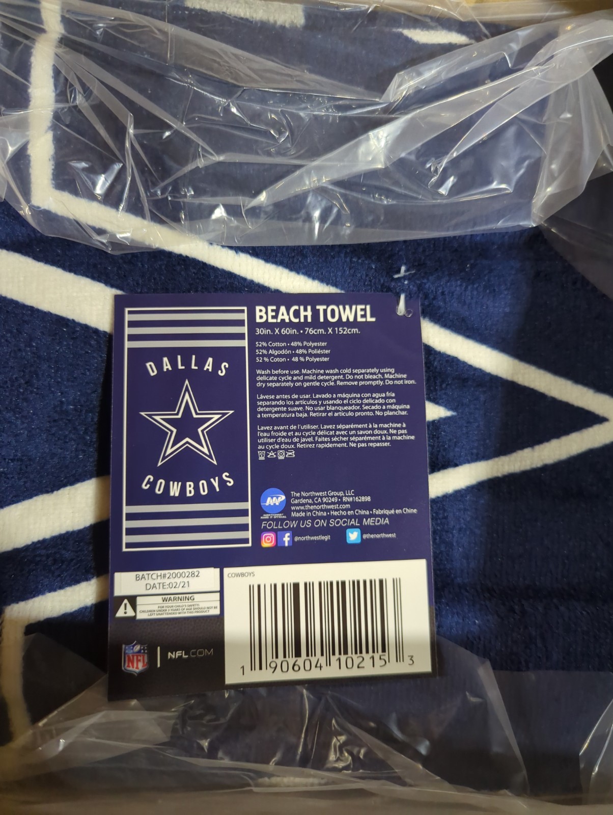 Northwest NFL Dallas Cowboys Unisex-Adult Beach Towel, 30″ x 60″, Stripes