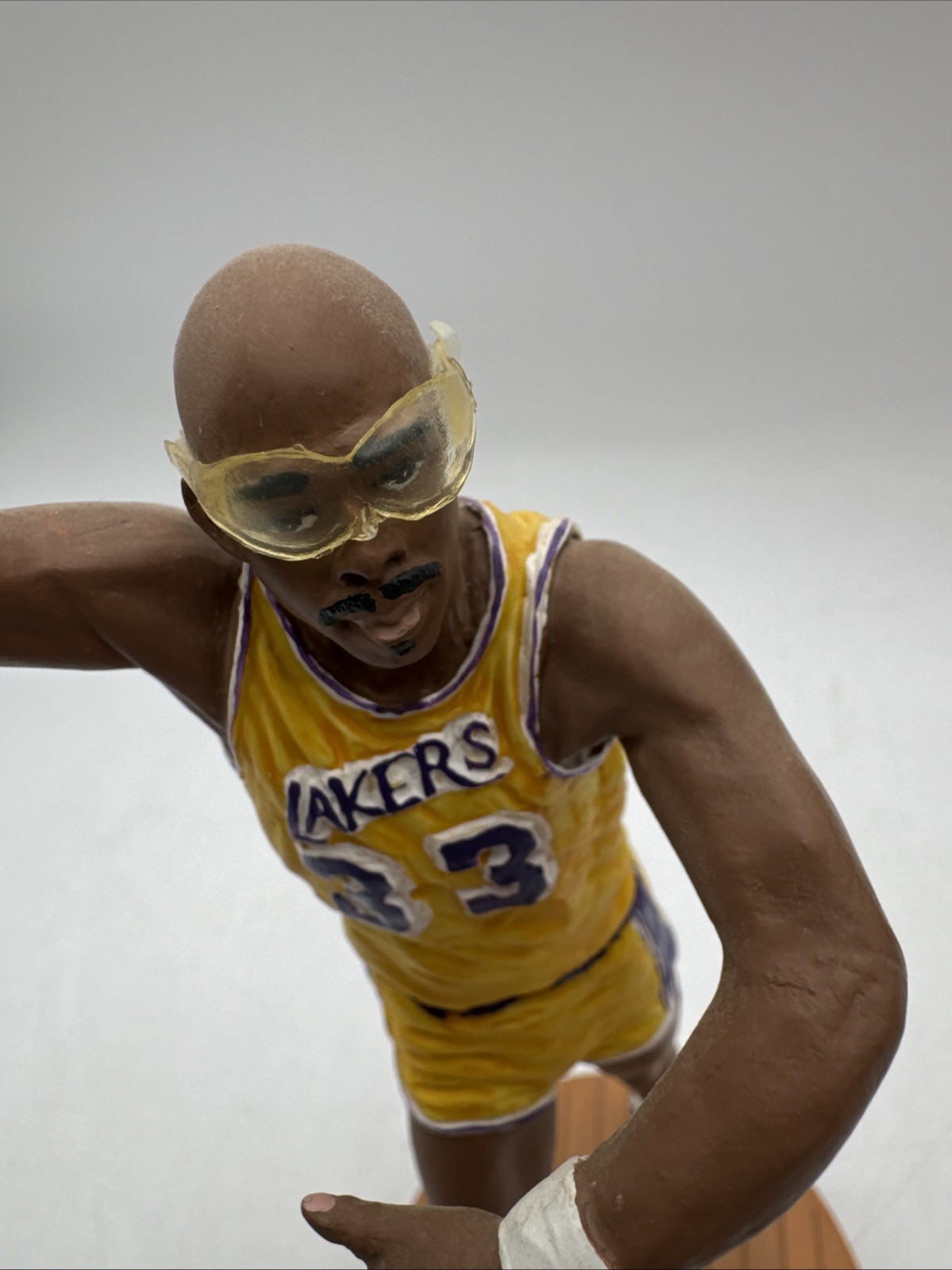 Kareem Abdul Jabbar Los Angeles Lakers Signed Auto Gartlan Figurine 795/1989 HOF
