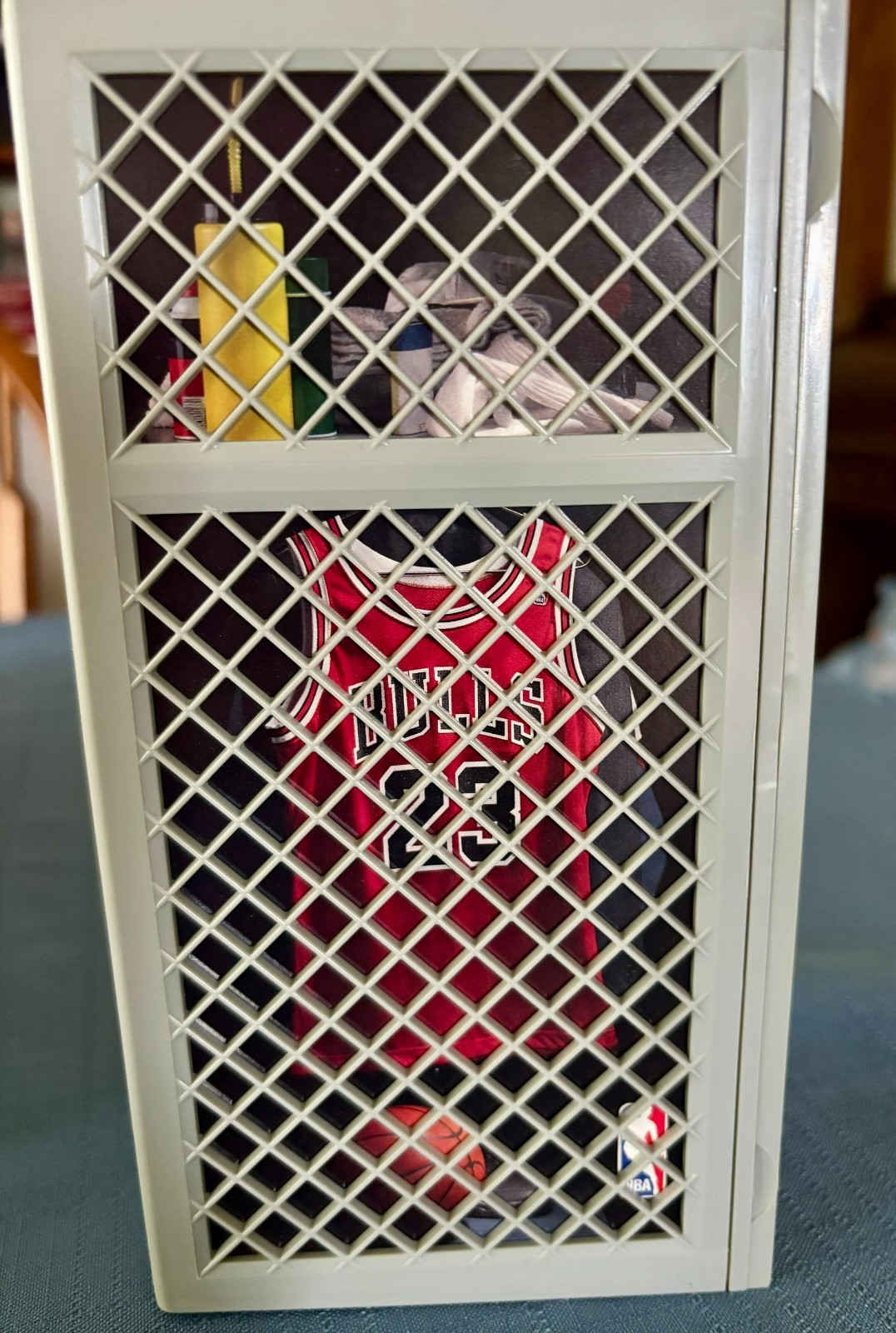 1992 Upper Deck Michael Jordan Locker Collectable Used One hinge broken
