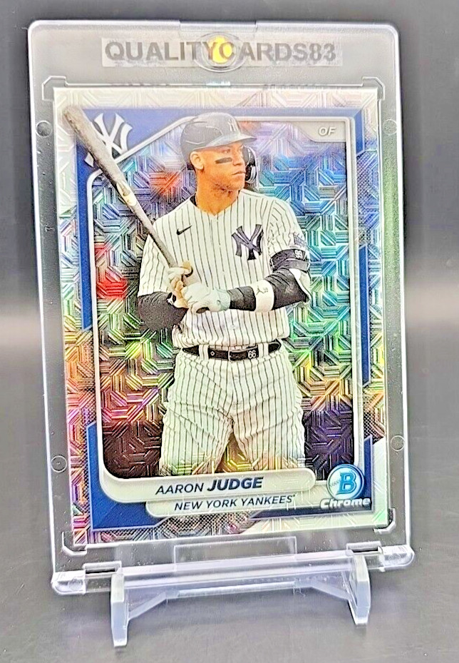 AARON JUDGE RAINBOW REFRACTOR INSERT CARD WITH CASE MLB NEW YORK YANKEES