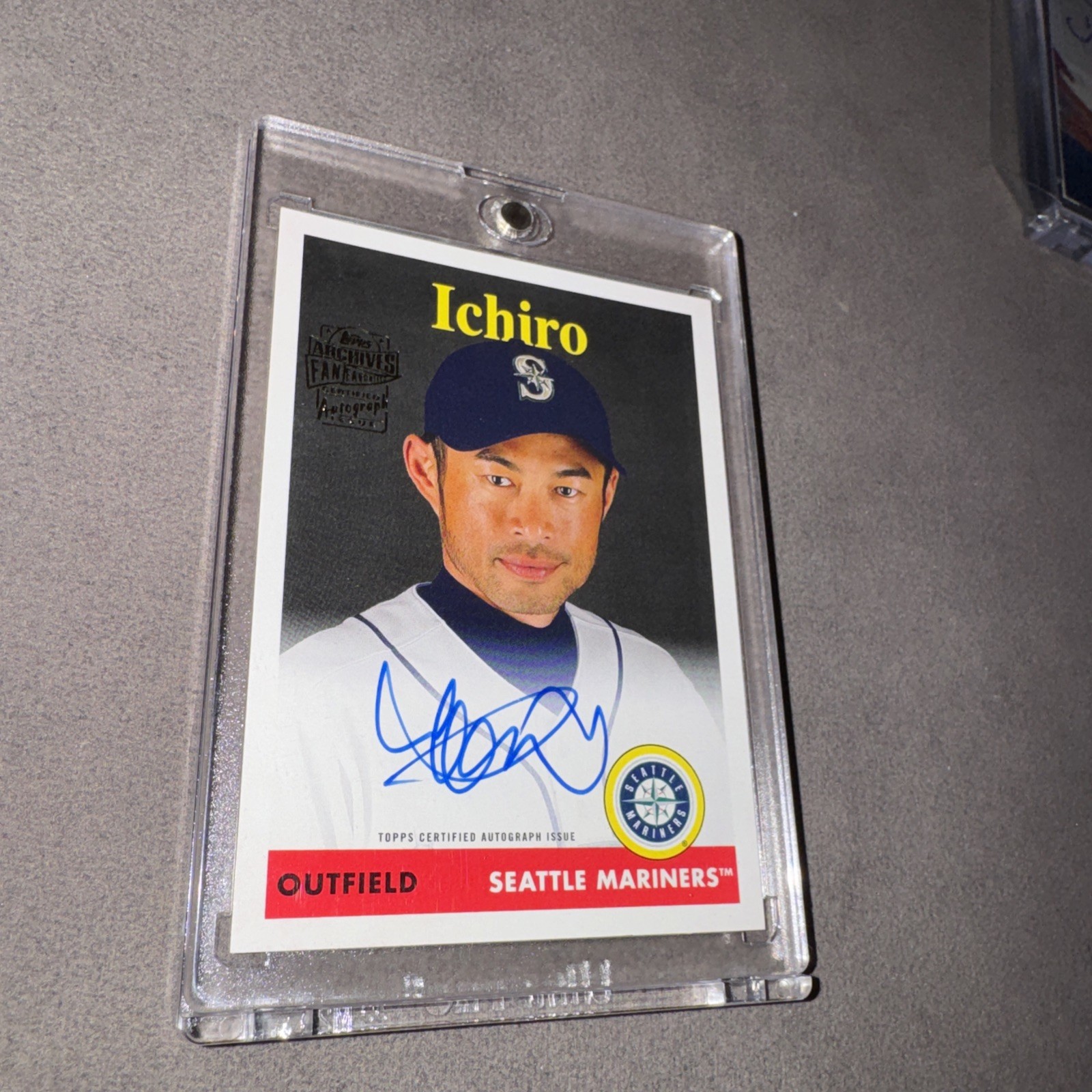 2021 Topps Archives Fan Favorites Premium Autographs Ichiro /50