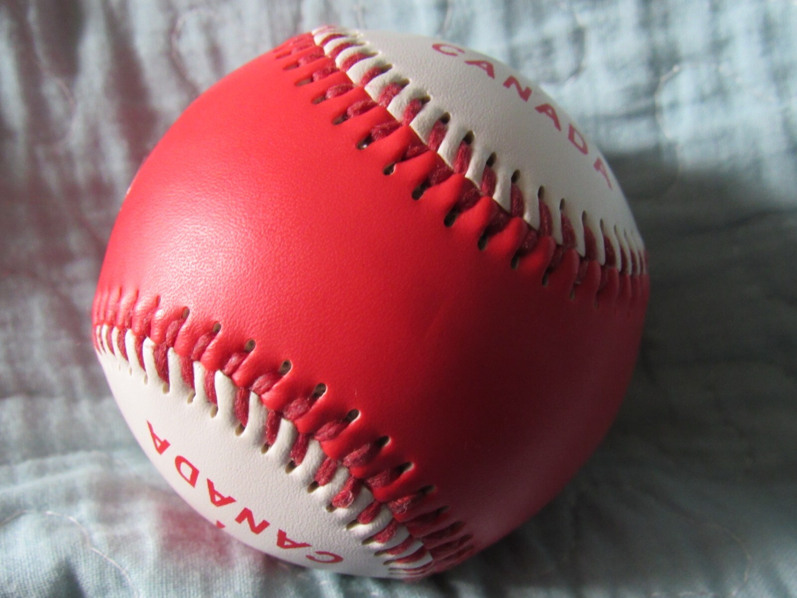 Canada Regulation Size Souvenir Baseball with Country Flag Red Maple Leaf