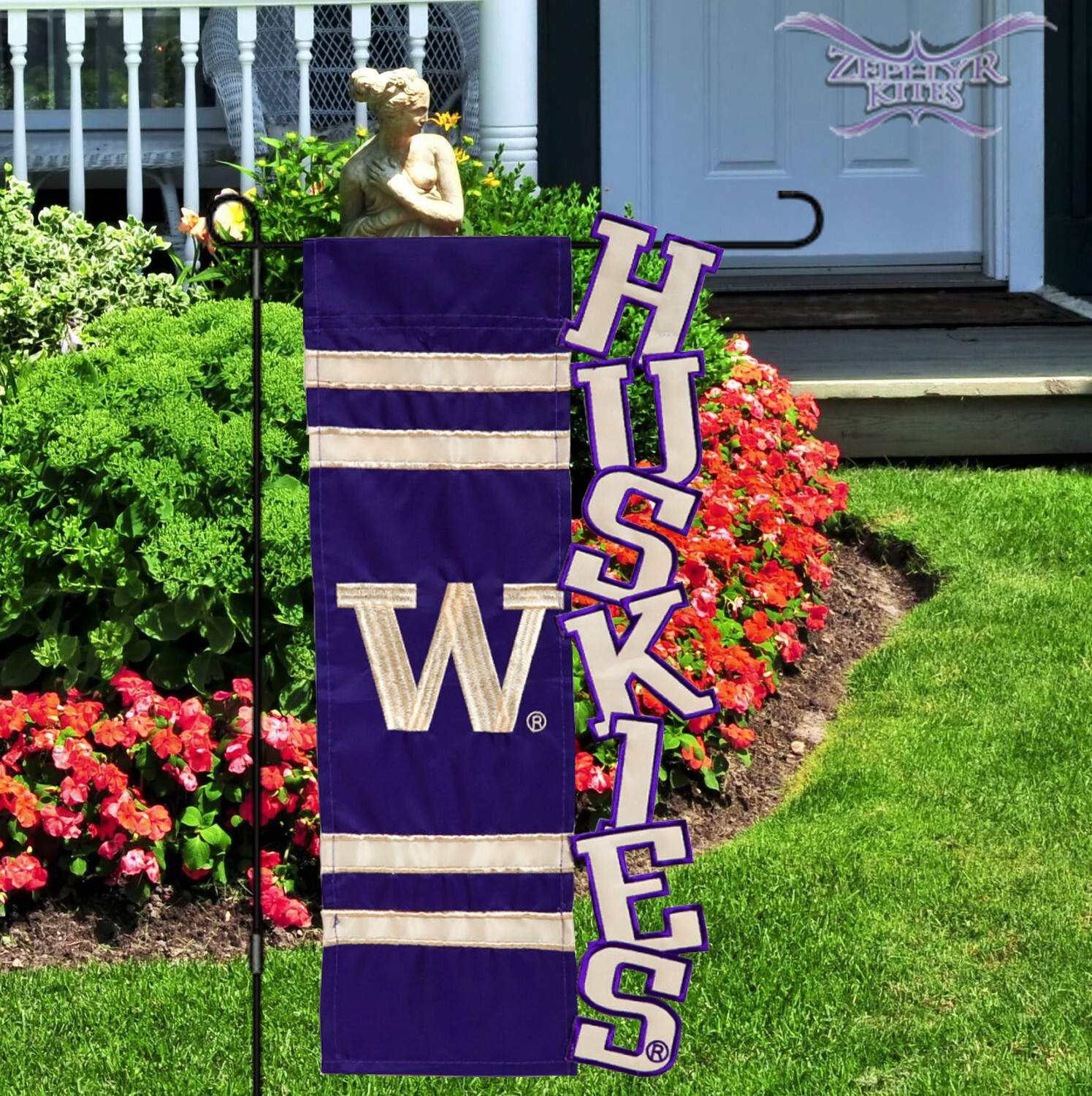 Washington Huskies garden flag 10″x18″ Huskies flag Single-sided applique