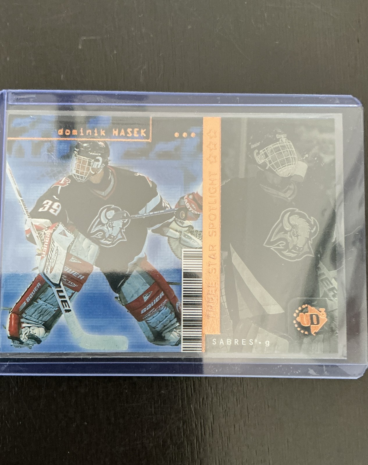 1998-99 Upper Deck UD3 – Three Star Spotlight Dominik Hasek #177