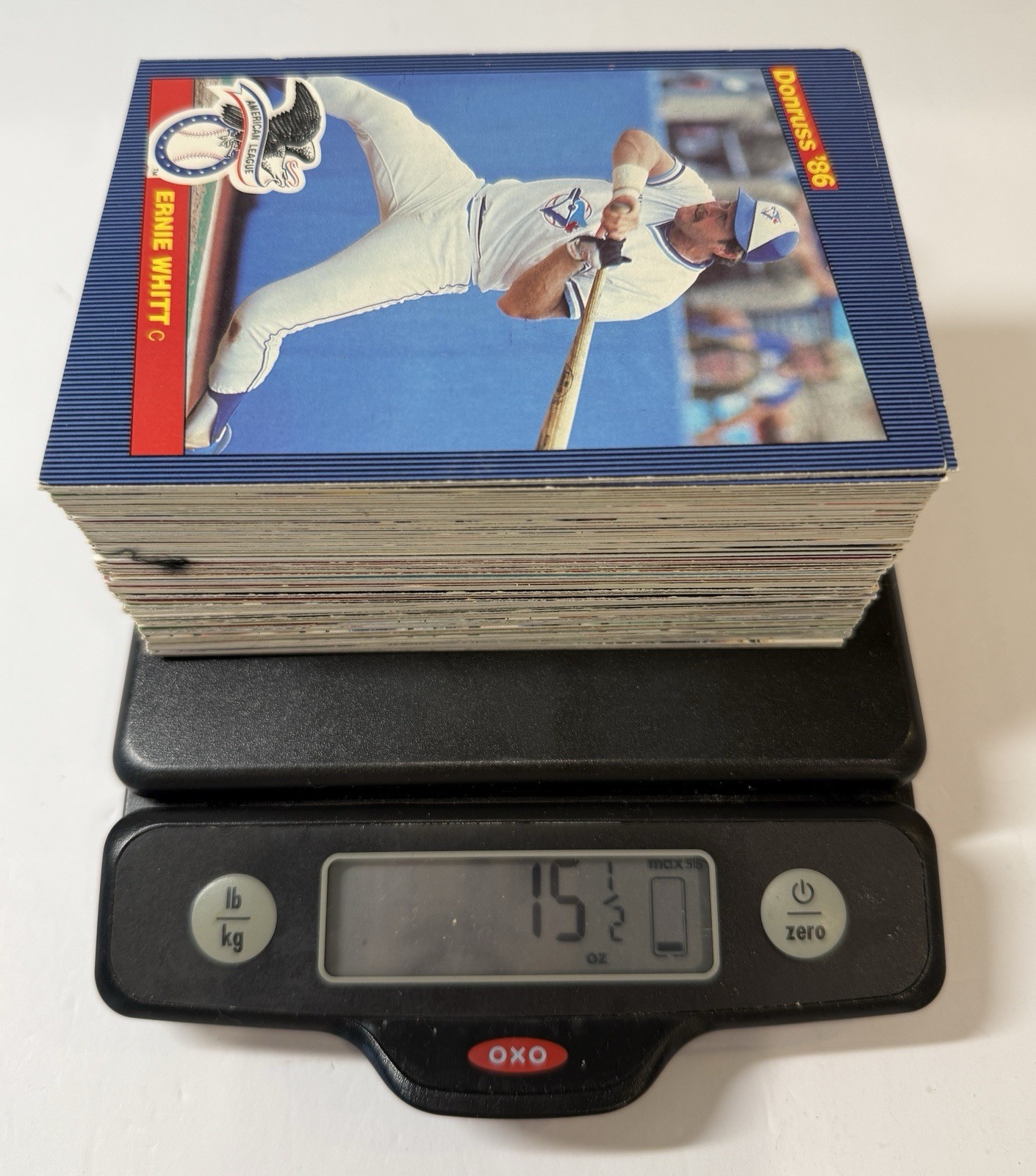 Vintage Sports Cards (15.5 ounces) BASEBALL FOOTBALL Mixed Lot TRADING CARD A4