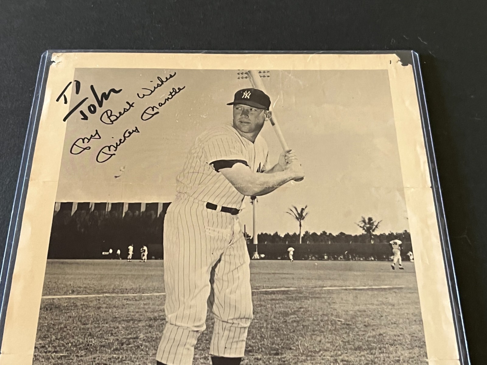1967 Team Issue Mickey Mantle Trifold- 8 1/2″ x 11″- Mail Response to Fans- worn