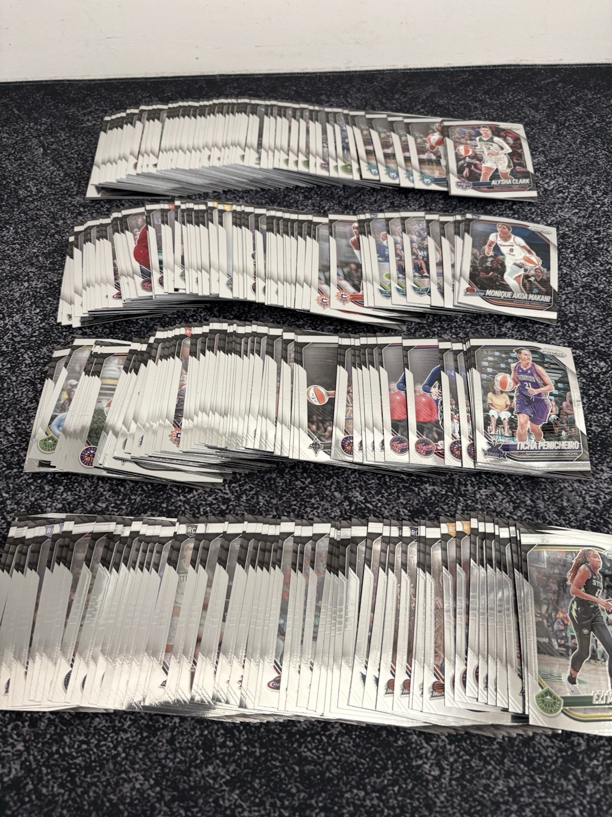 2025 WNBA Prizm Basketball,6 CARD MINIMUM,cards 1-150 ,Free shipping !!
